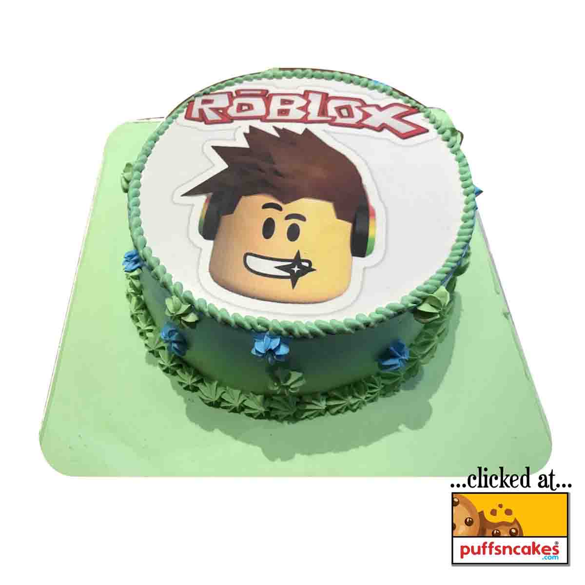 (972) Roblox Theme Cream Cake